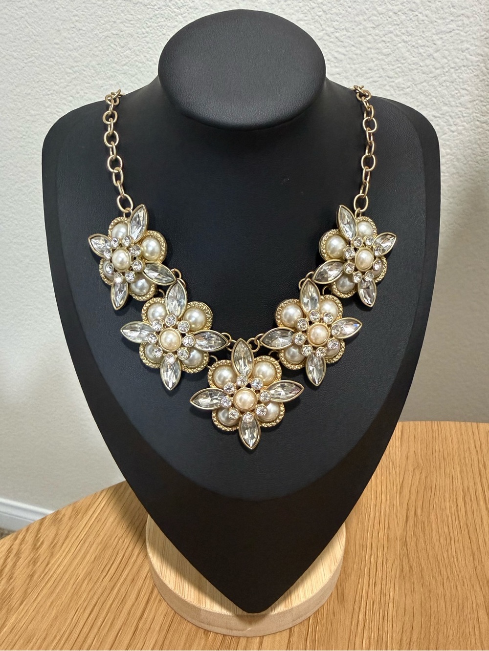 Vintage Faux Pearl Rhinestone Floral Necklace